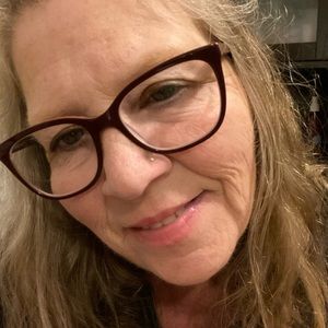 Meet your Posher, Jacqueline